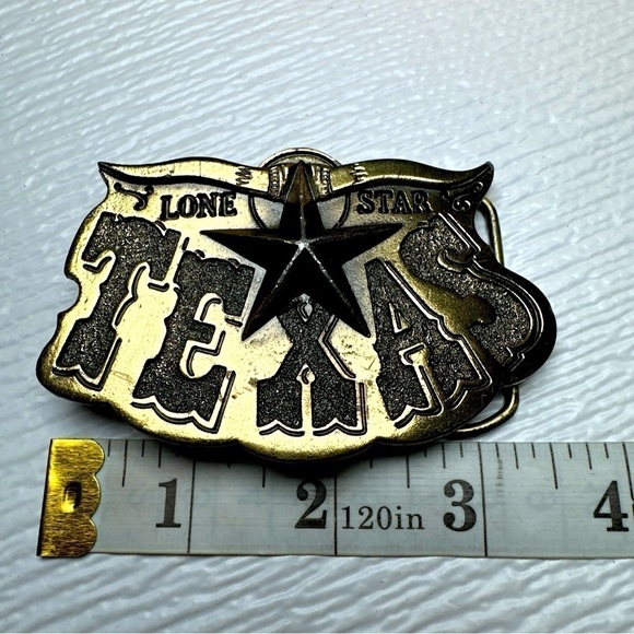 TEXAS LONE STAR Belt Buckle USA Made Texan Longhorn Rancher Biker 1980 Big D VTG - Picture 1 of 8